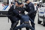 دادگاه پاریس پلیس را به علت رفتار تبعیض‌نژادی علیه رنگین‌پوستان محکوم کرد