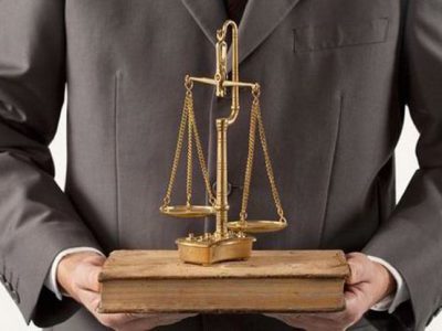 وکالت؛ شغل یا حرفه؟