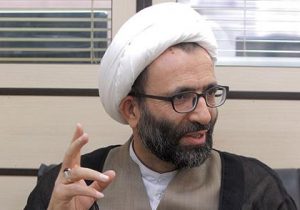 عضو هیات رییسه مجلس شورای اسلامی: با تدوین استفساریه کارشناسان حقوقی ادارات دولتی را ملزم به شرکت در آزمون وکالت می‌کنیم
