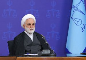 رئیس قوه قضائیه: اگر خصوصی سازی‌ها اشکال داشته، باید ایرادات این کار برطرف شود، نه آن که جلوی آن گرفته شود/ساختار، قوانین و مقررات و مصوبات مربوط به دهه‌های گذشته پاسخگوی نیازها و مقتضیات امروز کشور نیست