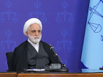 رئیس قوه قضائیه: اگر خصوصی سازی‌ها اشکال داشته، باید ایرادات این کار برطرف شود، نه آن که جلوی آن گرفته شود/ساختار، قوانین و مقررات و مصوبات مربوط به دهه‌های گذشته پاسخگوی نیازها و مقتضیات امروز کشور نیست