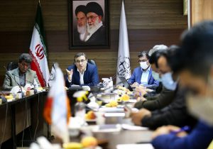 مسئولان کانون سردفتران آذربایجان شرقی تشریح کردند: اما و اگرهای عدم الزام ثبت رسمی نقل و انتقالات خودرو در دفاتر اسناد رسمی