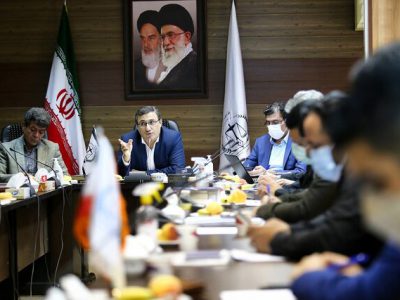 مسئولان کانون سردفتران آذربایجان شرقی تشریح کردند: اما و اگرهای عدم الزام ثبت رسمی نقل و انتقالات خودرو در دفاتر اسناد رسمی