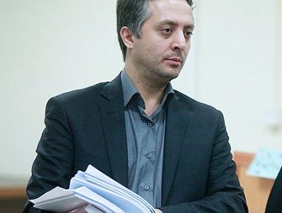 وکیل کوهپایه زاده:قاضی مستقل و شجاع باید حریم و چارچوب ضابط را ترسیم کند/ضابط باید بداند که تصمیم گیری نهایی با مقام قضایی است