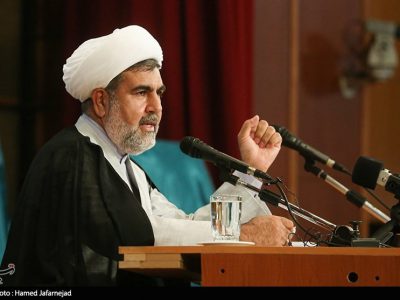 رئیس کمیسیون حقوقی و قضایی مجلس:حیثیت وکالت به دست تک تک وکلاست/وقتی متن سوگند وکالت را دیدم واقعا بدنم لرزید