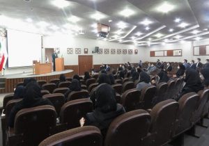 در نشست مدیران کانون وکلای گلستان با کارآموزان مطرح شد: حفظ انسجام وکلا برای برون رفت از مشکلات ضروری است/استقلال وکیل در گرو استقلال نهاد وکالت است