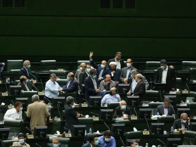 با رفع ایراد شورای نگهبان به «طرح تسهیل صدور مجوزهای کسب وکار»؛ برگزاری آزمون وکالت اجباری شد/ هیچ سابقه‌ای جایگزین آزمون وکالت نیست