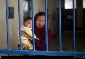 برای نخستین بار در کشور؛فرزندان مادران زندانی صاحب شناسنامه شدند