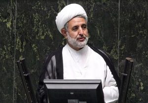 نماینده قم: هر یک دقیقه وقت مجلس ۱۰۰ میلیون تومان هزینه دارد