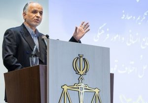 تاکید وزیر دادگستری بر پیگیری وضعیت معیشت کارکنان اداری قوه قضاییه