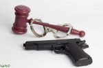 قانون در مورد «حمل و قاچاق اسلحه» چه می‌گوید؟