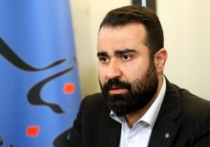 امیرحسین بهارلو، معاون حقوقی مرکز وکلا: نهاد وکالت امروزه در فضای مجازی با پدیده ای موسوم به «وکیل بلاگر» مواجه است/ وضعیت کنونی وکلا در فضای مجازی نشان می‌دهد که تنها با توصیه و ارشاد نمی‌توان به نتیجه مطلوب رسید