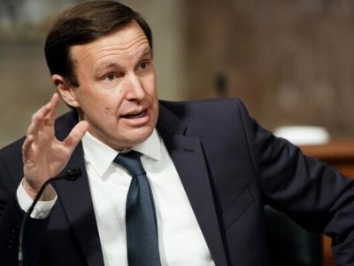 مورفی خواستار وضع قانونی برای ممنوعیت دخالت ترامپ در غرب آسیا شد