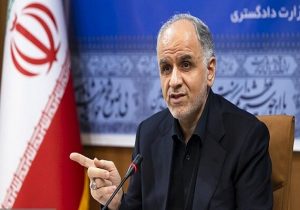 امین حسین رحیمی: ملت ایران در سایه ولایت و با اتحاد ملی، توطئه‌های دشمن را ناکام گذاشتند/ دولت چهاردهم با صداقت کامل در مسیر رفع مشکلات مردم گام برمی‌دارد