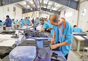 آموزش حرفه‌ای و اشتغال؛ راهکار سازمان زندان‌ها برای بازتوانی زندانیان