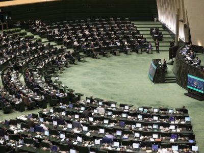 نمایندگان مجلس تاکید کردند؛ مهریه تنها پناه زنان است/ ایران تنها کشوری است که جوان به خاطر ازدواج به زندان میرود