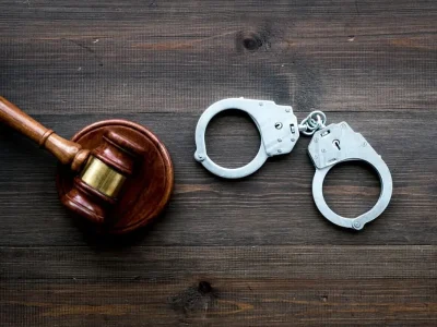 واکنش دادستان لرستان به ماجرای خودکشی جوان الیگودرزی با سلاح گرم؛ سرلک هیچ پرونده قضایی نداشت؛ ادعای رسانههای معاند واقعیت ندارد