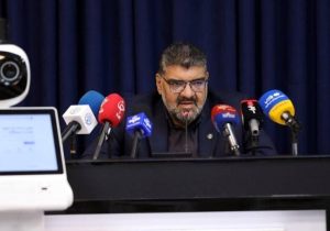 رونمایی مرکز وکلا از ربات «وکیلیار»