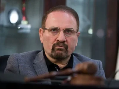 نجفی توانا، وکیل دادگستری: مردم را مجبور نکنیم از میان وکلای خاص، عده‌ای را انتخاب کنند