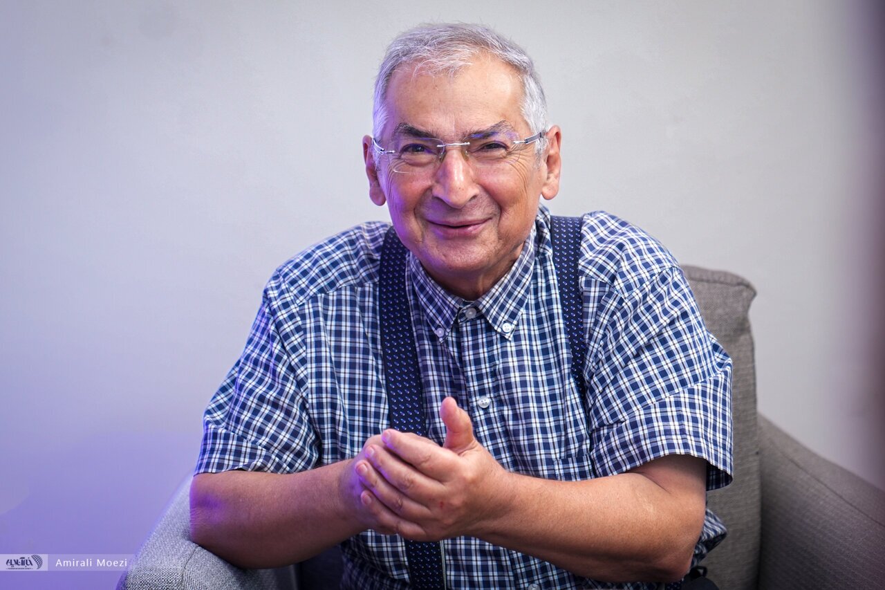 «زیباکلام» بازداشت شد «زیباکلام» بازداشت شد