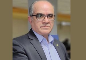 رئیس کانون وکلای دادگستری استان کرمانشاه: توسعه اقتصادی پایدار بدون تضمین امنیت حقوقی و دسترسی به خدمات حقوقی تخصصی امکان‌پذیر نیست