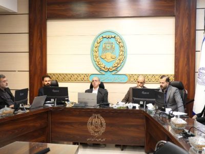 در نشست نقد و بررسی سامانه شفافیت عملکرد وکلا در کانون وکلای خراسان مطرح شد؛ شفافیت یک فضیلت حکمرانی است و مخاطب آن، نهادهای دارای قدرت و حاکمیت هستند