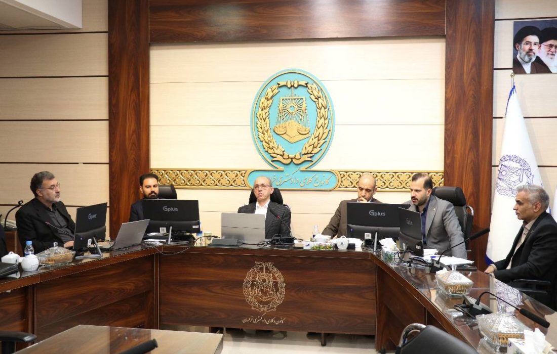 در نشست نقد و بررسی سامانه شفافیت عملکرد وکلا در کانون وکلای خراسان مطرح شد؛ شفافیت یک فضیلت حکمرانی است و مخاطب آن، نهادهای دارای قدرت و حاکمیت هستند در نشست نقد و بررسی سامانه شفافیت عملکرد وکلا در کانون وکلای خراسان مطرح شد؛ شفافیت یک فضیلت حکمرانی است و مخاطب آن، نهادهای دارای قدرت و حاکمیت هستند