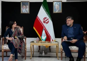 رئیس مرکز وکلا: تنگه هرمز آب‌های بین‌المللی ندارد و جز آب‌های سرزمینی کشور ماست و می‌توانیم بر آب‌های سرزمین خود اعمال قانون و حاکمیت کنیم