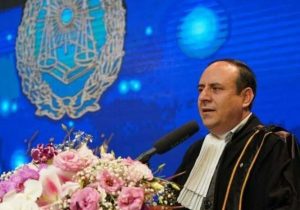 شاه‌محمدی: انتظار ما از مسئولان قوای سه‌گانه این است که تا دیر نشده برای اصلاح قانون تسهیل تدبیر کنند/ ورود افراد غیر وکیل به حوزه خدمات حقوقی، نگرانی‌هایی ایجاد کرده است