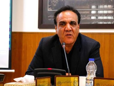 کیانوش هادی‌پور، رئیس کانون وکلای دادگستری لرستان، در پاسخ به اظهارات اخیر علیه کانون وکلا: کسی که استقلال کانون وکلا را صرفاً امتیازی برای وکلا تصور می‌کند، فلسفه وجودی این استقلال را نادیده گرفته است / کانون وکلا قابل انحلال نیست