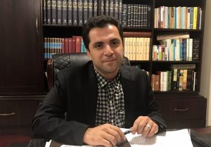 واکنش یک حقوقدان به عدم برخورد با توهینکنندگان با رئیسجمهور / گاهی خط قرمز