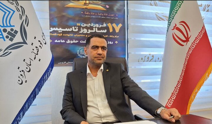 رییس مرکز وکلای قوه قضاییه استان قزوین: افزایش بیرویه شمار کارآموزان بازار کار وکالت را تحتالشعاع قرار داده است رییس مرکز وکلای قوه قضاییه استان قزوین: افزایش بیرویه شمار کارآموزان بازار کار وکالت را تحتالشعاع قرار داده است