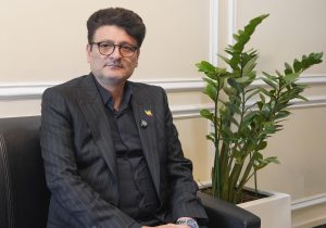 کریم معصومی، سخنگوی کمیسیون قضایی مجلس: نمایندگان مجلس نباید از امتیاز ماده ۸ قانون وکلا استفاده کنند/ تعداد پذیرش دانشجوی حقوق بیش از نیاز کشور است