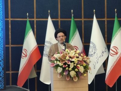 نماینده ولی‌فقیه در لرستان: استقلال کانون وکلا باید در چارچوب قانون حفظ شود